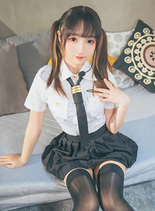 五黑人一亚裔女律师的叫什么名字,神秘团队,独特组合,揭秘法律界异域风采